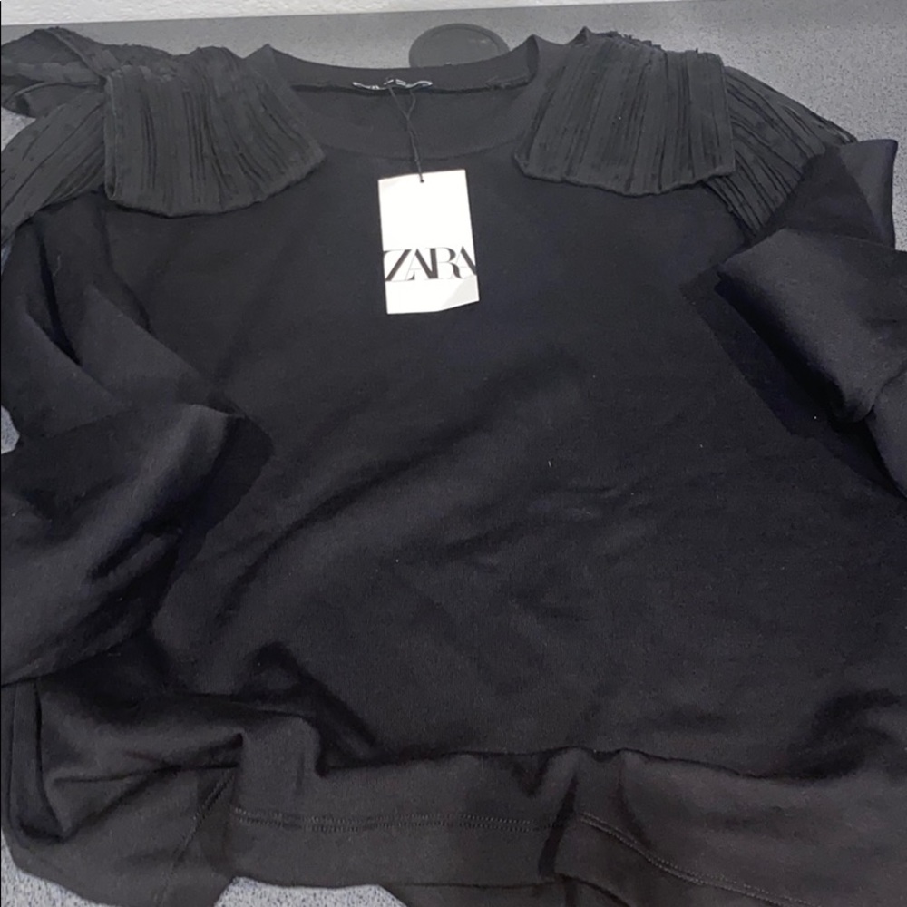 Zara long sleeve sweater